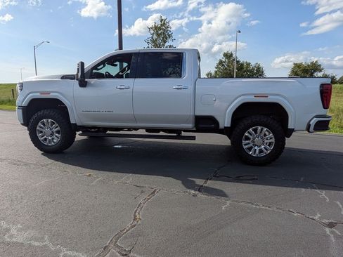 Used 2024 GMC Sierra 2500 Denali Ultimate w/ Max Trailering Package AWD/4WD image 7