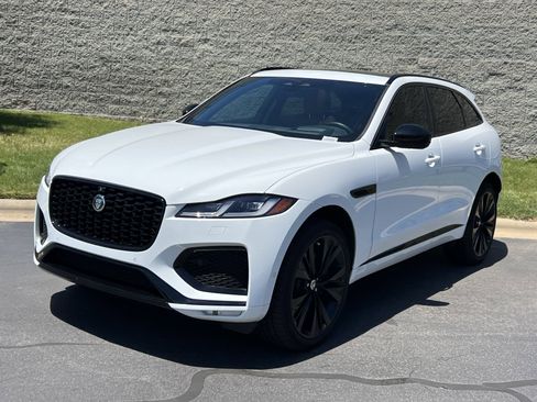 Certified 2026 Jaguar F-PACE R-Dynamic S AWD/4WD image 2