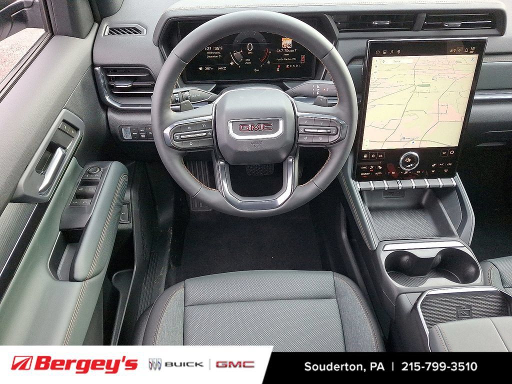 New 2026 GMC Terrain AT4 w/ LPO, Black Badging Package AWD/4WD image 8