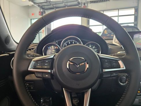 Used 2025 MAZDA MX-5 Miata Grand Touring RWD image 25