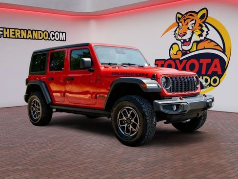 Used 2026 Jeep Wrangler Unlimited Rubicon AWD/4WD image 3