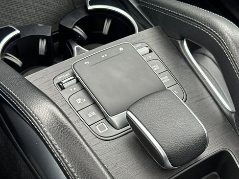 Used 2025 Mercedes-Benz GLE 350 4MATIC image 21