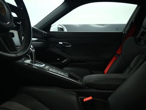 Used 2018 Porsche 911 GT3 RWD image 42