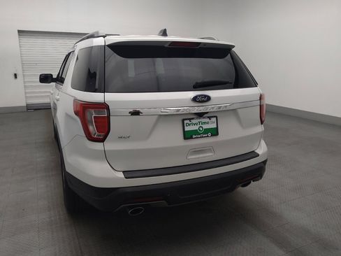 Used 2018 Ford Explorer XLT FWD image 6