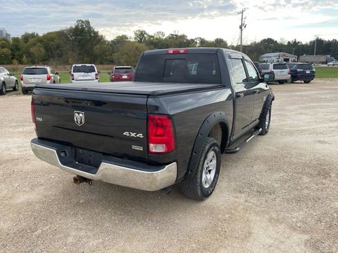 Used 2014 RAM 1500 Classic SLT image 4