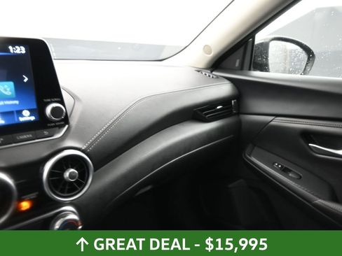 Used 2024 Nissan Sentra SV image 36