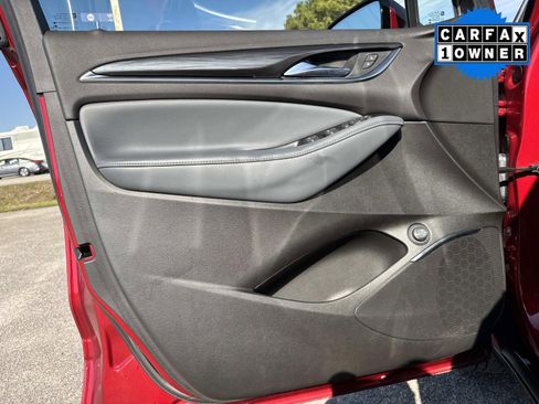 Used 2023 Buick Enclave Essence w/ Experience Buick Package image 19