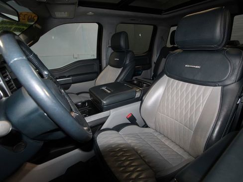 Used 2023 Ford F150 Limited image 4