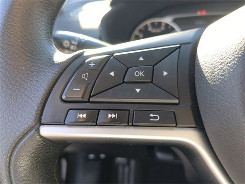 Used 2024 Nissan Altima 2.5 SV image 28