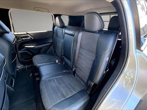 Used 2024 Mitsubishi Outlander SE Black Edition AWD/4WD image 26