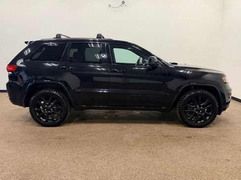 Used 2020 Jeep Grand Cherokee Altitude image 8