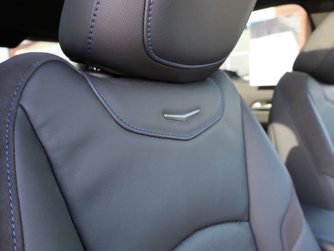 Used 2024 Cadillac XT4 Sport image 49