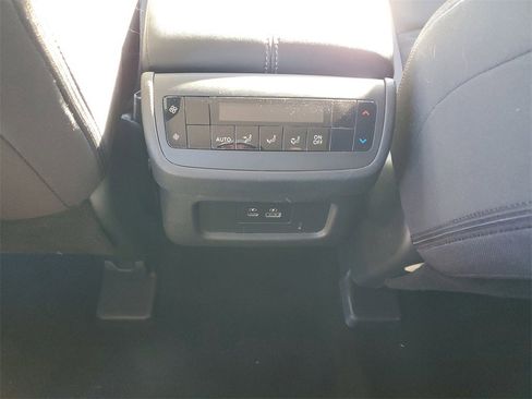 Certified 2025 Nissan Pathfinder SV image 23