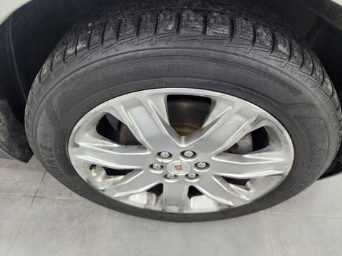 Used 2016 Cadillac SRX Premium image 3