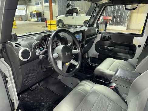 Used 2008 Jeep Wrangler Sahara w/ PWR Convenience Group image 25