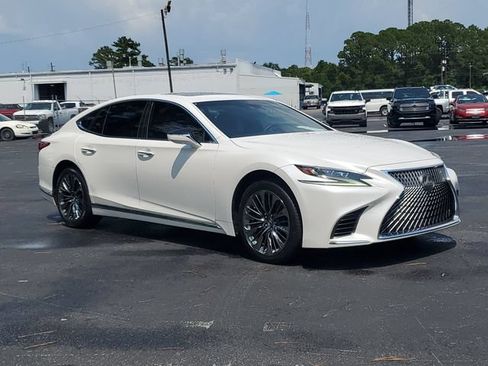 Used 2018 Lexus LS 500 w/ Interior Upgrade Package RWD image 33