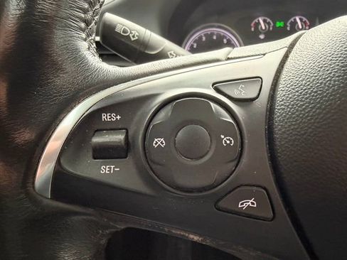 Used 2020 Buick Enclave Essence AWD/4WD image 28