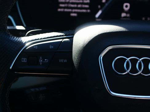 Used 2022 Audi A4 2.0T Prestige image 15