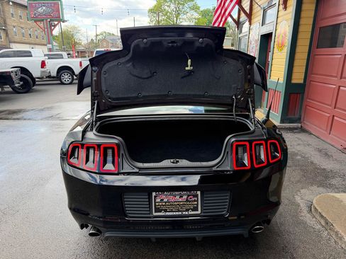 Used 2013 Ford Mustang GT Premium w/ Electronics Pkg RWD image 17