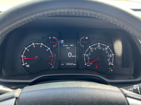Certified 2020 Toyota 4Runner SR5 RWD image 23