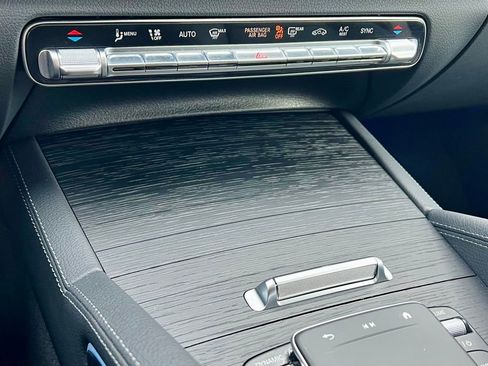 Certified 2026 Mercedes-Benz GLS 450 4MATIC image 26