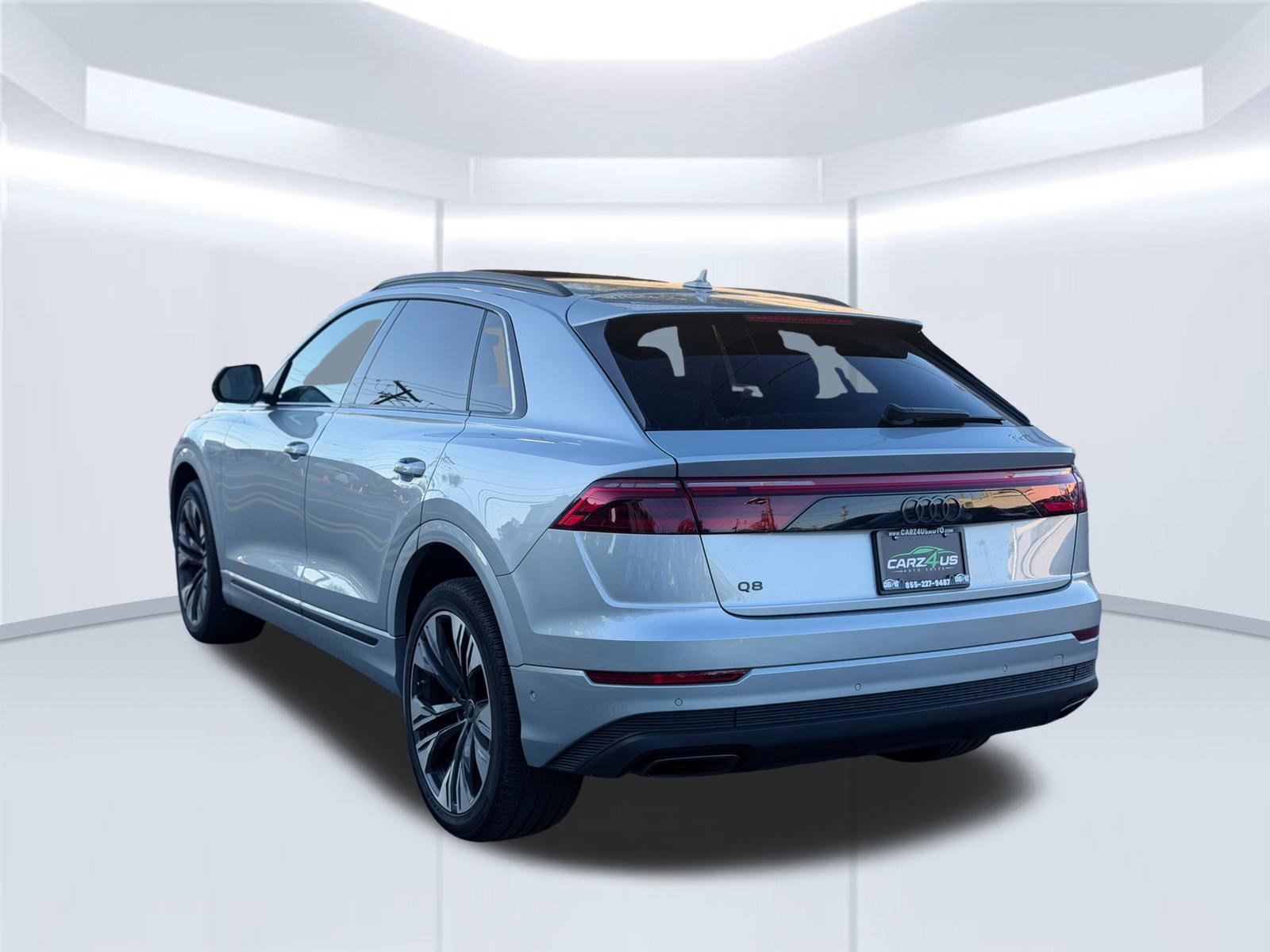 Used 2024 Audi Q8 Premium Plus AWD/4WD image 7