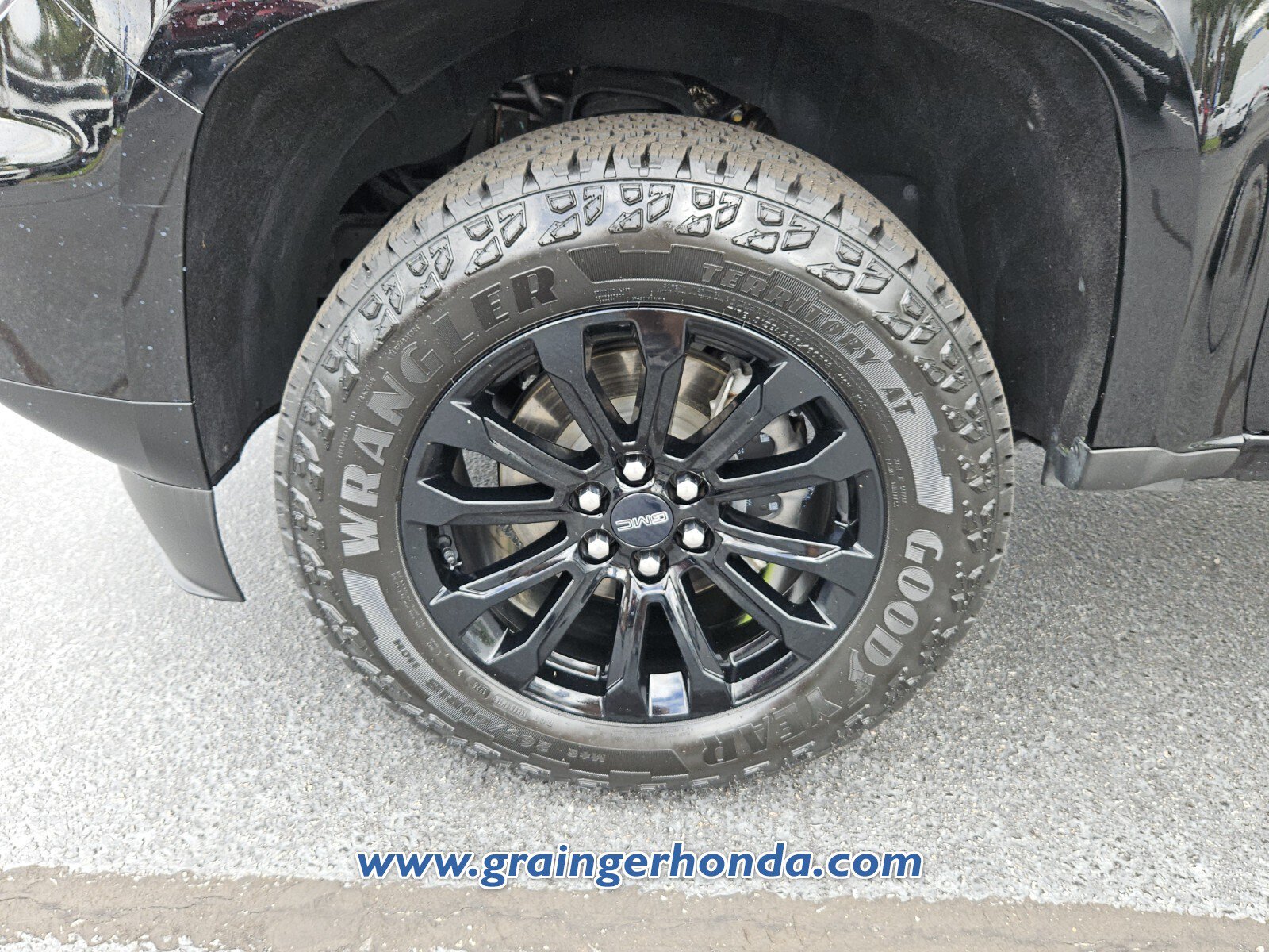 Used 2022 GMC Canyon Elevation w/ Trailering Package RWD image 9
