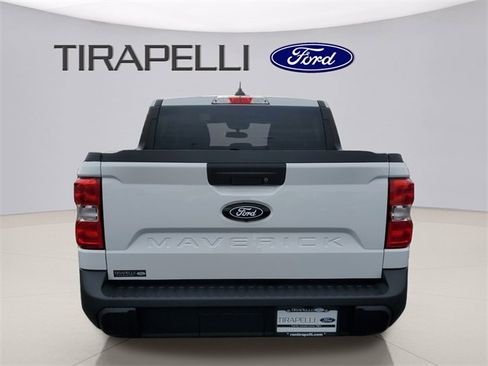 New 2025 Ford Maverick XL image 4