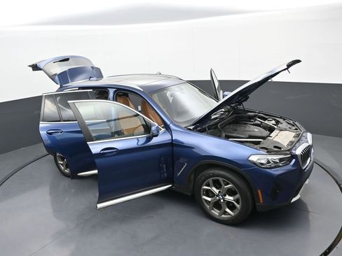 Used 2024 BMW X3 xDrive30i w/ Premium Package image 37