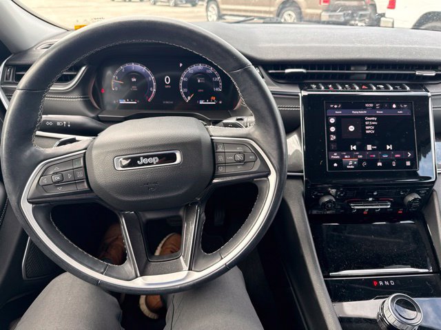 Used 2022 Jeep Grand Cherokee L Laredo w/ Luxury Tech Group I AWD/4WD image 10