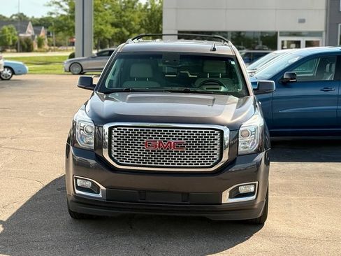 Used 2017 GMC Yukon Denali AWD/4WD image 30