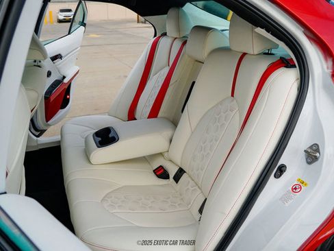 Used 2019 Toyota Camry XSE image 39