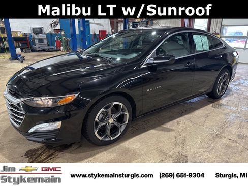 Used 2024 Chevrolet Malibu LT FWD image 1