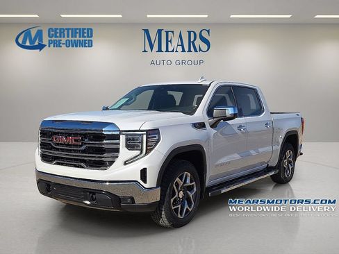 Used 2023 GMC Sierra 1500 SLT w/ SLT Premium Package AWD/4WD image 1