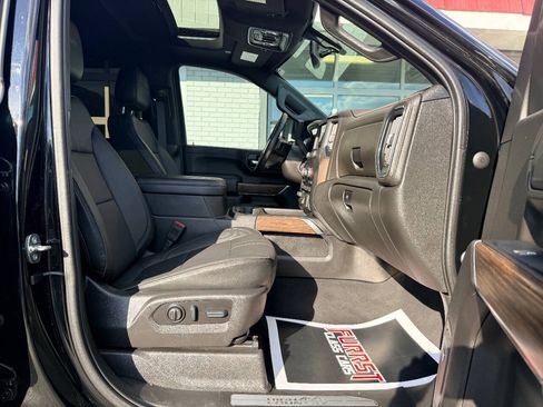 Used 2023 Chevrolet Silverado 2500 High Country w/ Z71 Off-Road Package AWD/4WD image 40