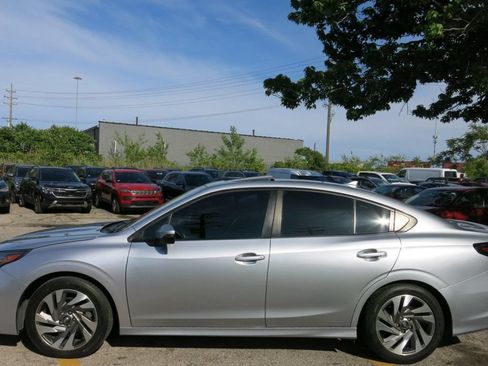 Used 2023 Subaru Legacy Limited AWD/4WD image 6