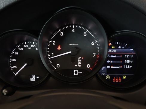 New 2026 Porsche Macan AWD/4WD image 15