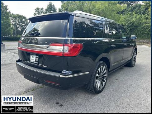 Used 2021 Lincoln Navigator L Reserve AWD/4WD image 7
