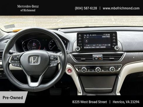 Used 2020 Honda Accord Touring image 18
