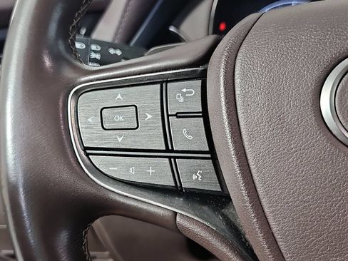 Used 2020 Lexus LS 500 AWD w/ Accessory Package (Z2) image 17