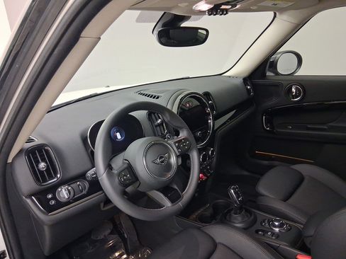 Used 2024 MINI Cooper Countryman S FWD image 4