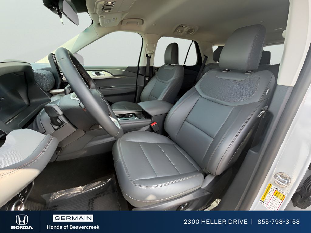 Used 2026 Ford Explorer Active w/ Active Comfort Package RWD image 10