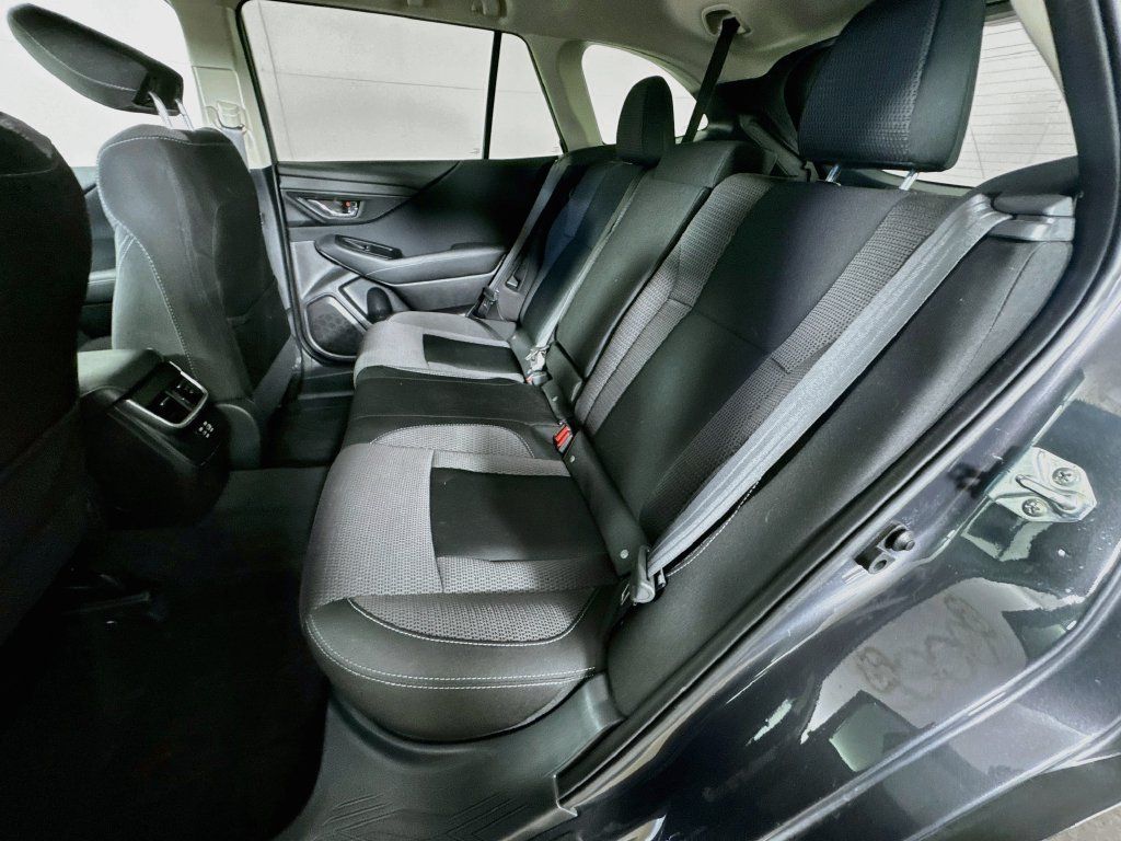 Used 2023 Subaru Outback Premium AWD/4WD image 28