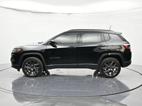 New 2026 Jeep Compass Latitude image 9