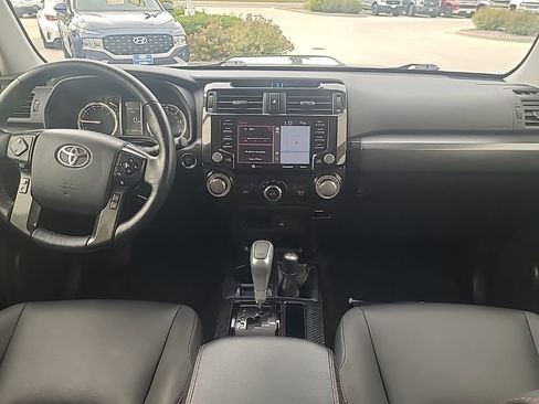 Used 2024 Toyota 4Runner TRD Off-Road Premium image 11
