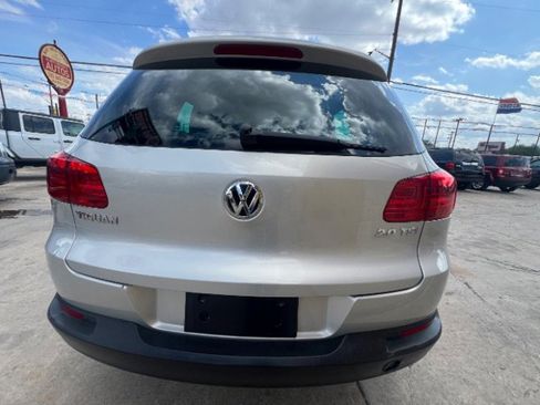 Used 2013 Volkswagen Tiguan SE image 6