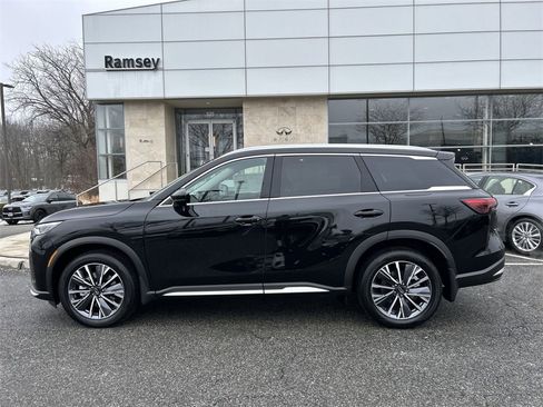 New 2026 INFINITI QX60 Luxe image 5