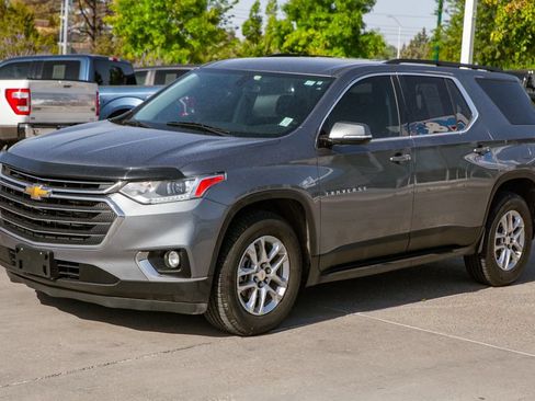 Used 2019 Chevrolet Traverse LT w/ LPO, 'HIT The Road' Package AWD/4WD image 9