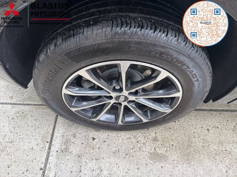 Used 2024 Cadillac XT4 Sport AWD/4WD image 21