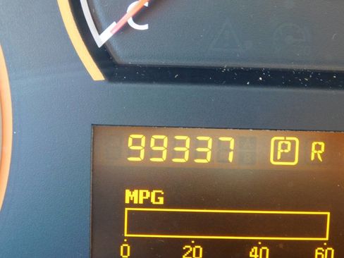 Used 2013 Nissan Titan SV w/ SV Value Truck Pkg image 10